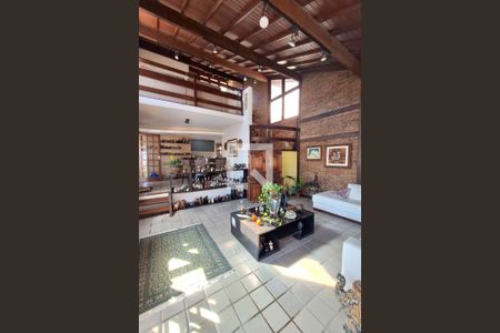 Sala 1 de casa de condomínio à venda com 4 quartos, 235m² em Badu, Niterói