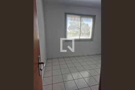 Quarto de apartamento para alugar com 2 quartos, 56m² em Residencial Eldorado, Goiânia