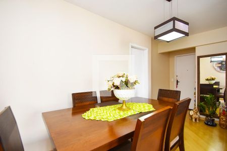 Sala de jantar de apartamento à venda com 2 quartos, 68m² em Vila Madalena, São Paulo