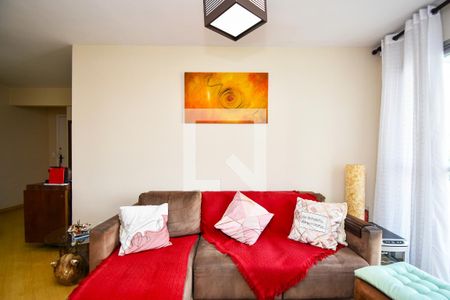 Sala de estar de apartamento à venda com 2 quartos, 68m² em Vila Madalena, São Paulo