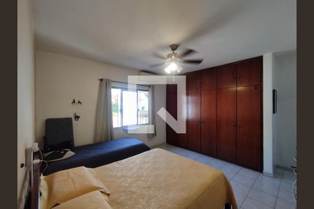 Suíte  de casa à venda com 3 quartos, 245m² em Vila Moinho Velho, São Paulo