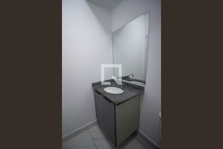 Banheiro  de kitnet/studio para alugar com 1 quarto, 42m² em Parque São Bento, Sorocaba