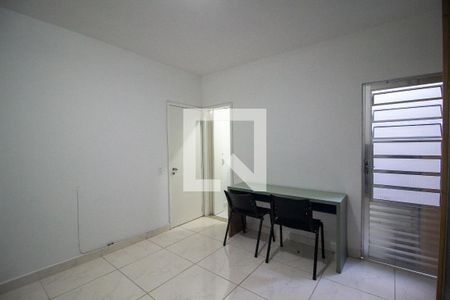 Quarto  de kitnet/studio para alugar com 1 quarto, 42m² em Parque São Bento, Sorocaba