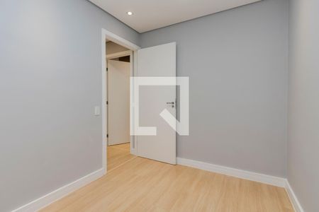 Quarto 2 de apartamento para alugar com 2 quartos, 44m² em Vila Damaceno, São Paulo