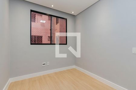 Quarto 2 de apartamento para alugar com 2 quartos, 44m² em Vila Damaceno, São Paulo