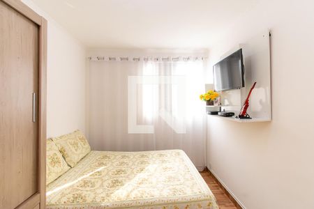 Quarto 1 de apartamento para alugar com 2 quartos, 65m² em Vila Alpina, São Paulo
