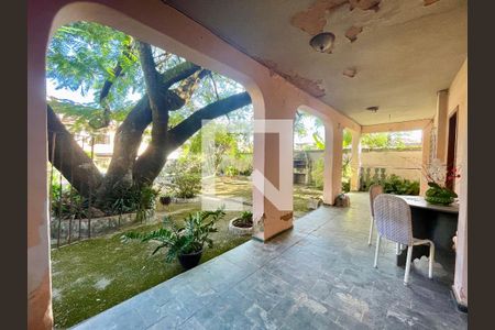 Casa para alugar com 2 quartos, 210m² em Santa Cruz, Belo Horizonte