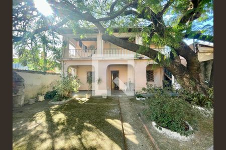 Casa para alugar com 2 quartos, 210m² em Santa Cruz, Belo Horizonte