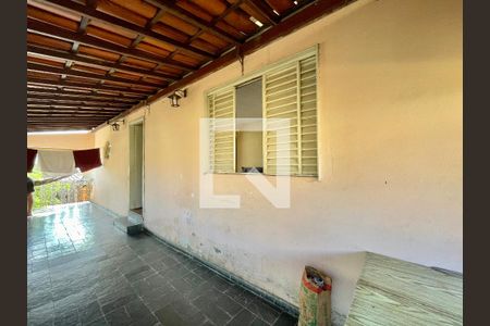 Casa para alugar com 1 quarto, 210m² em Santa Cruz, Belo Horizonte