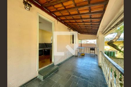 Casa para alugar com 1 quarto, 210m² em Santa Cruz, Belo Horizonte