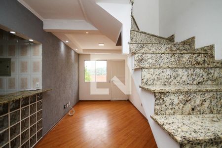 Sala 1 de casa de condomínio para alugar com 2 quartos, 70m² em Jardim Petropolis, Cotia