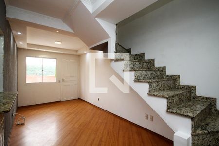 Sala 1 de casa de condomínio para alugar com 2 quartos, 70m² em Jardim Petropolis, Cotia
