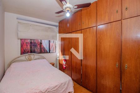 Quarto 2 de casa à venda com 2 quartos, 300m² em Jardim do Salso, Porto Alegre