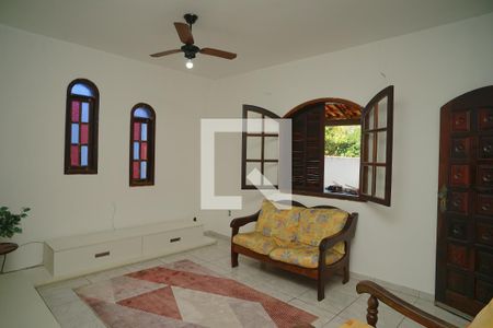Sala de casa para alugar com 2 quartos, 360m² em São José de Imbassai, Maricá