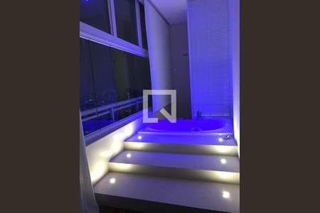 Banheiro de apartamento para alugar com 2 quartos, 130m² em Cerqueira César, São Paulo