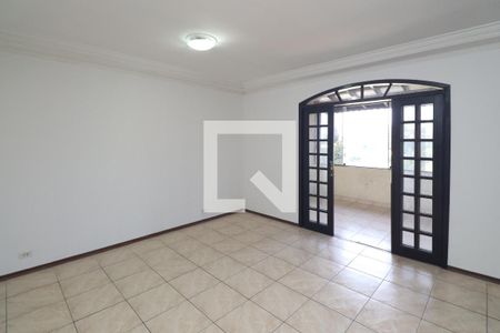 Quarto 1 de casa para alugar com 3 quartos, 750m² em Jardim Felicidade(zona Norte), São Paulo