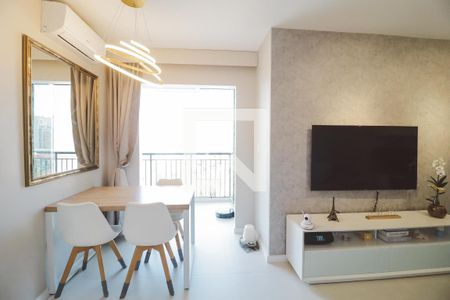 Sala de apartamento à venda com 2 quartos, 52m² em Chora Menino, São Paulo