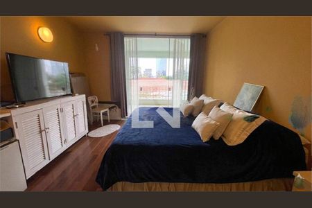 Casa à venda com 3 quartos, 250m² em Vila Cordeiro, São Paulo