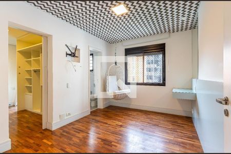 Apartamento à venda com 2 quartos, 148m² em Vila Nova Conceição, São Paulo