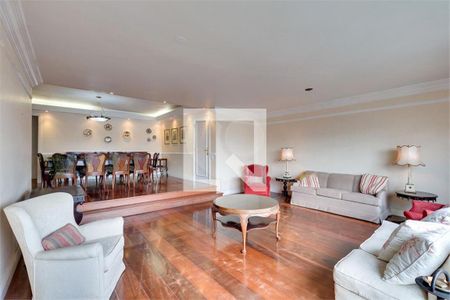 Apartamento à venda com 4 quartos, 216m² em Real Parque, São Paulo