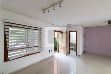 Sala de casa à venda com 3 quartos, 143m² em Hípica, Porto Alegre