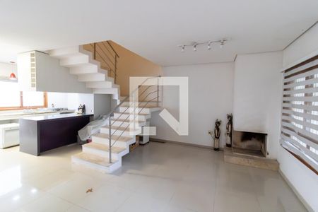 Sala de casa à venda com 3 quartos, 143m² em Hípica, Porto Alegre