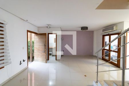 Sala de casa à venda com 3 quartos, 143m² em Hípica, Porto Alegre