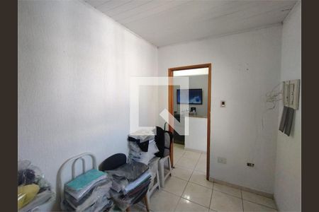 Casa à venda com 2 quartos, 174m² em Vila Margarida, São Paulo