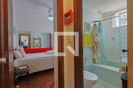 Corredor de apartamento à venda com 2 quartos, 65m² em Funcionários, Belo Horizonte