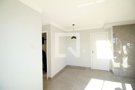 Sala de apartamento à venda com 2 quartos, 48m² em Vaz Lobo, Rio de Janeiro