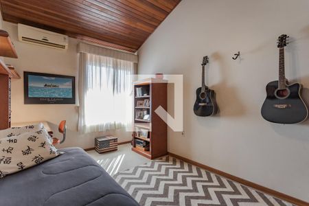 Quarto 1 de casa à venda com 4 quartos, 181m² em Jardim Sabará, Porto Alegre