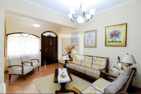 Sala de casa à venda com 3 quartos, 350m² em Vila Galvão, Guarulhos