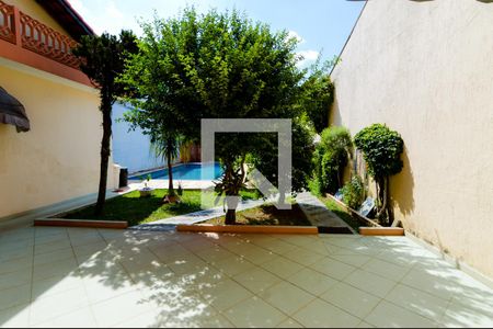 Vista da Sala de casa à venda com 3 quartos, 350m² em Vila Galvão, Guarulhos