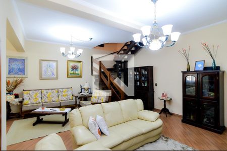 Casa à venda com 3 quartos, 350m² em Vila Galvão, Guarulhos