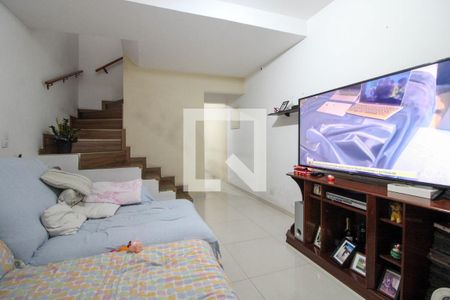 Sala  de casa para alugar com 3 quartos, 125m² em Parque Assuncao, Taboão da Serra