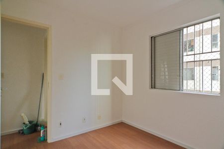 Quarto 2 de apartamento para alugar com 2 quartos, 49m² em Jardim Iris, São Paulo