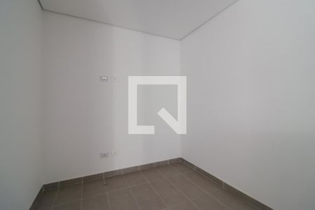 Quarto 2 de casa à venda com 2 quartos, 37m² em Parque Paineiras, São Paulo