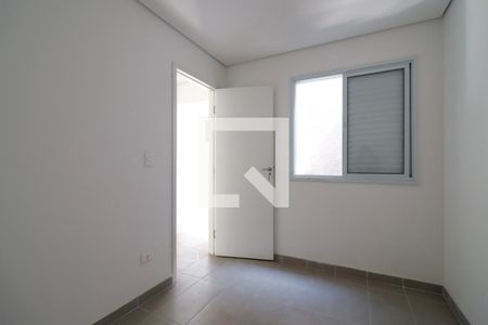 Quarto 2 de casa à venda com 2 quartos, 37m² em Parque Paineiras, São Paulo