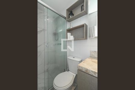 Banheiro da Suíte de apartamento à venda com 3 quartos, 64m² em Passo das Pedras, Porto Alegre
