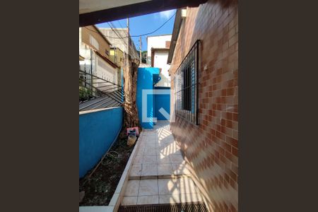 Entrada  de casa para alugar com 2 quartos, 100m² em Vila Moraes, São Paulo