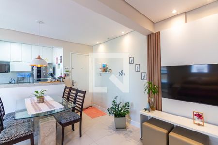 Sala  de apartamento à venda com 2 quartos, 55m² em Padroeira, Osasco