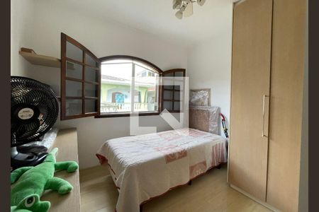Casa à venda com 3 quartos, 250m² em Vila Nossa Senhora do Retiro, São Paulo