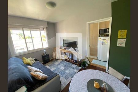 Sala de apartamento para alugar com 1 quarto, 36m² em Santa Cecília, Porto Alegre