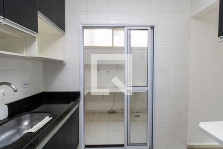 Cozinha de casa de condomínio para alugar com 2 quartos, 69m² em Tremembé, São Paulo