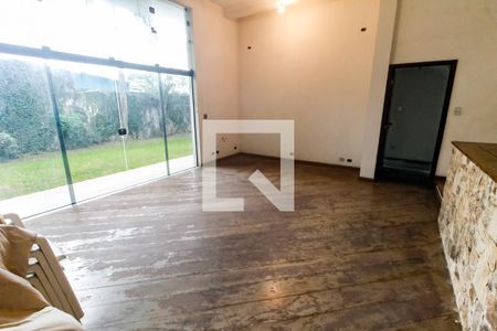 Sala 1 de casa à venda com 4 quartos, 300m² em Vila Sonia, São Paulo