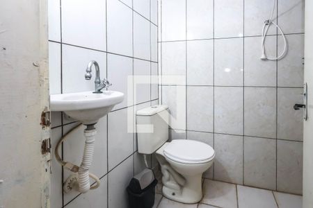 Banheiro de casa para alugar com 1 quarto, 28m² em Vila São José, São Paulo