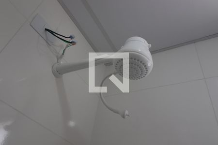 Banheiro de kitnet/studio para alugar com 1 quarto, 10m² em Vila Sao Pedro, Santo André