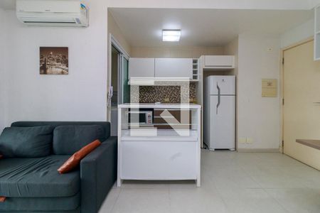 Sala de apartamento para alugar com 1 quarto, 62m² em Cidade Monções, São Paulo
