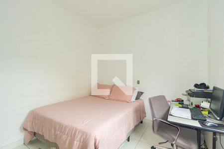 Quarto 2 de casa à venda com 2 quartos, 100m² em Vila Canero, São Paulo