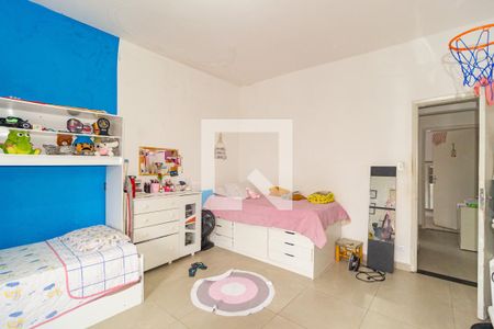 Quarto 1 de casa à venda com 2 quartos, 100m² em Vila Canero, São Paulo
